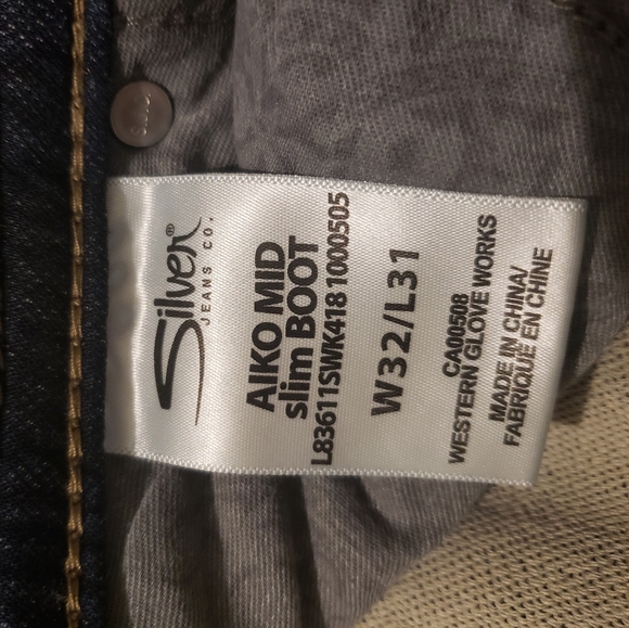 Jeans - Picture 3 of 4